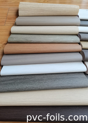 Bộ phim mạ PVC chất lượng cao với hiệu ứng hạt gỗ cho hồ sơ cửa